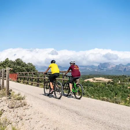 Santuario Virgen De La Fuente *